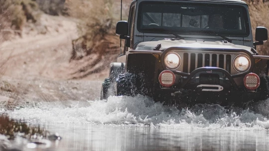 DougPettis_Gallery4_1920x1280-1920x1080