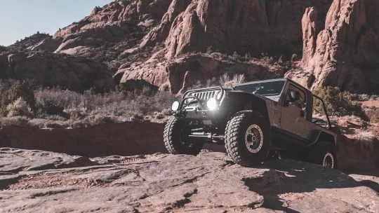 DougPettis_Gallery5_1920x1280-1920x1080