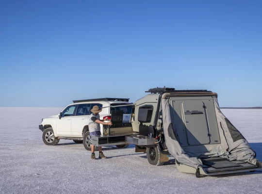 ARBEarthCamper0123_1344