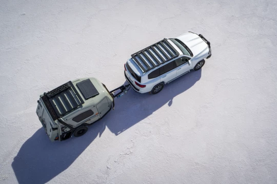 ARBEarthCamper0123_1029