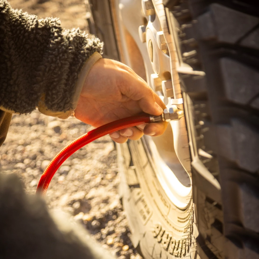 air compressor hose to tire