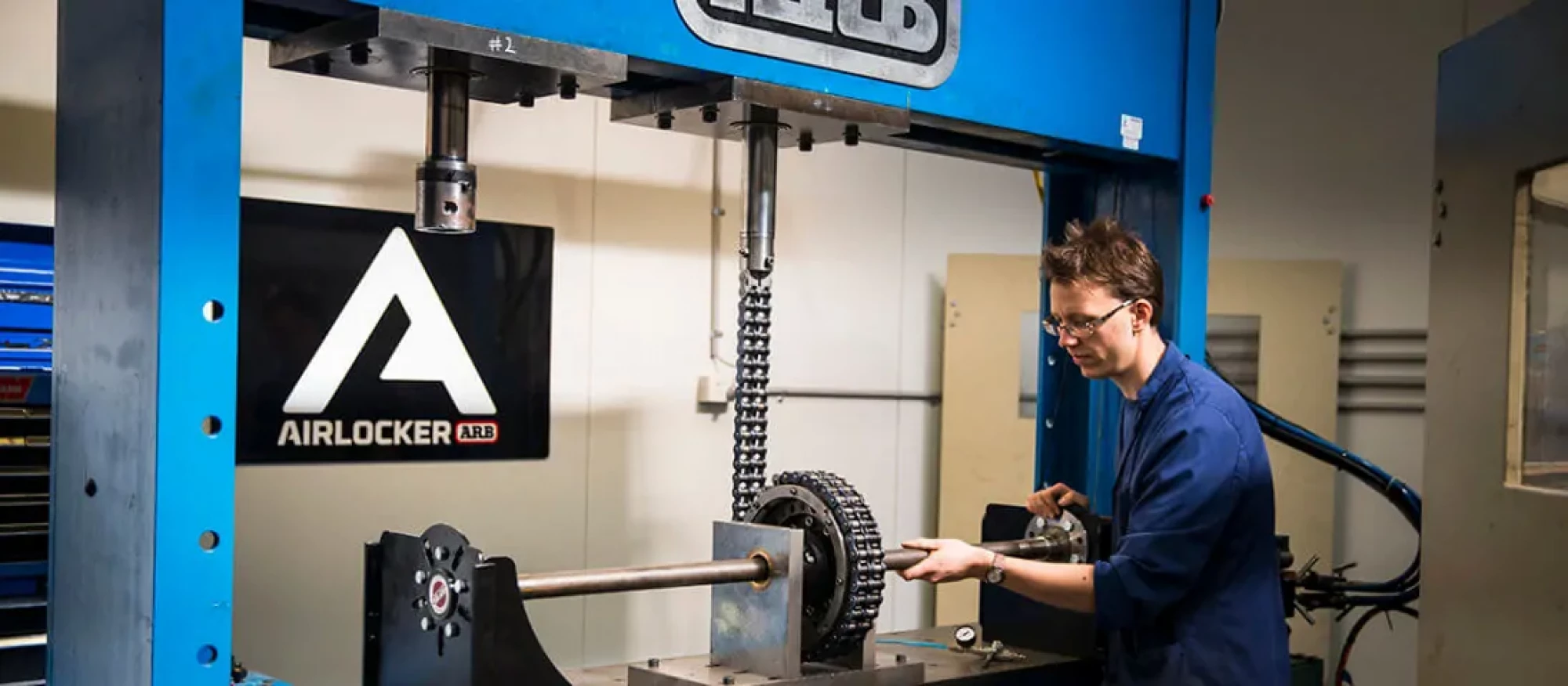 ARBAirLockerEngineers0415_118_1158x652-1096x480